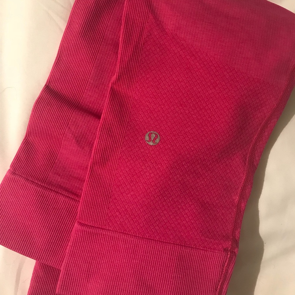 Lululemon crops